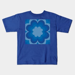 blue gradient flower tunnel Kids T-Shirt